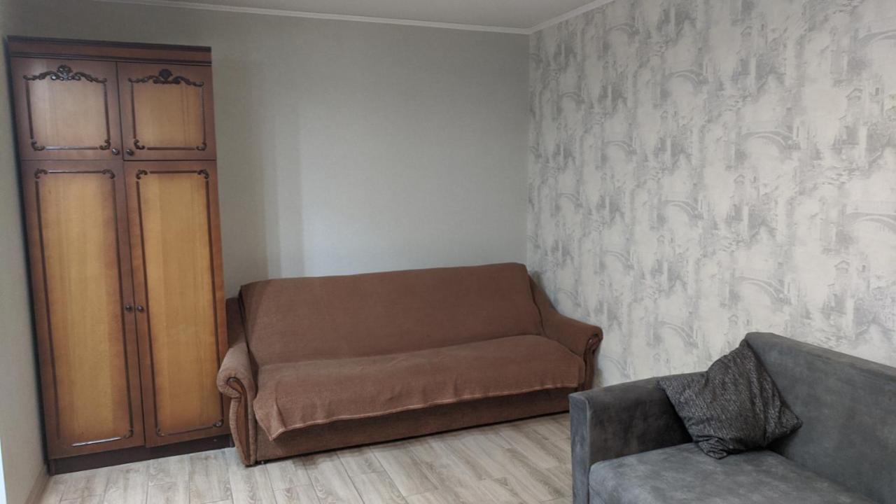 Apartment Near City Center On Peremohy Avenue 46 Tjernihiv Exteriör bild